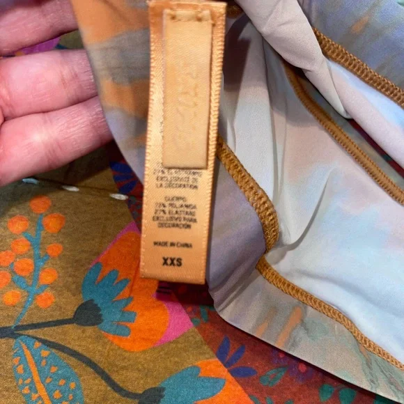 SKIMS bralette - Picture 3 of 3